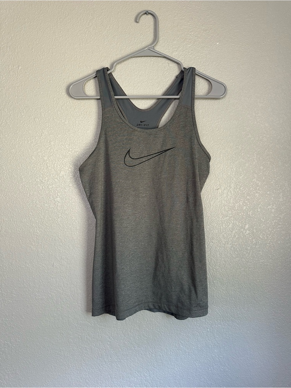 Nike Grey Razorback Lightweight Workout Athletic Tank Top
